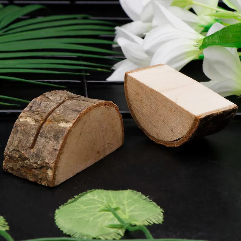 10 Stück rustikale Tischkartenhalter aus Holz in Beige und Braun für Namensschilder und Tischkarten bei Hochzeiten oder Partys - Bild 4