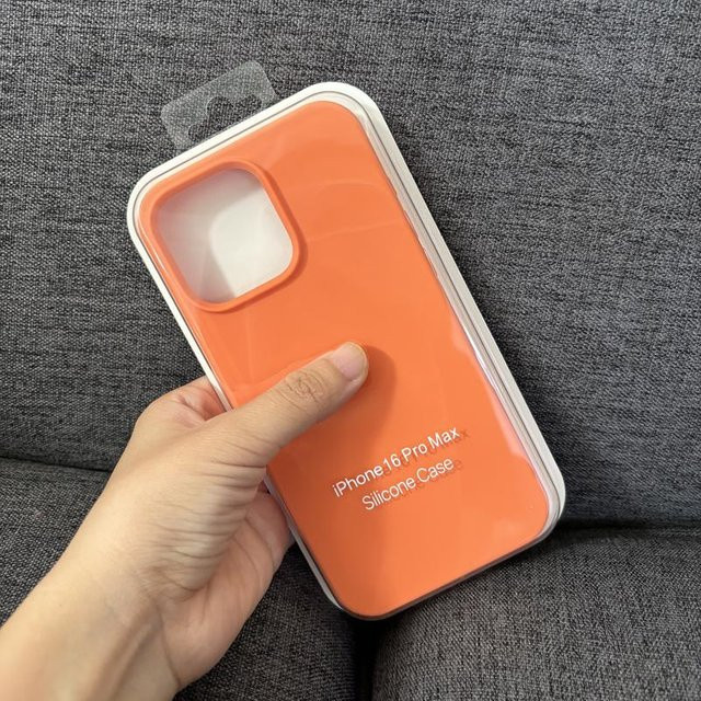 Apple Original Silikon Schutzhülle für iPhone 16 Pro Max bis 12 Pro Max, Anti-Rutsch und Schmutzabweisend, Orange/Mehrfarbig - Bild 1