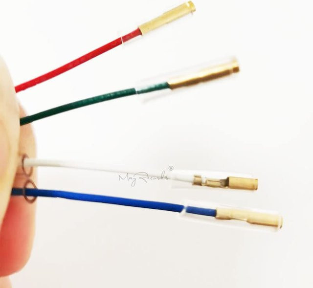 Tomoayax Ersatz-Nadel für LP-Platten mit 4-adrigem Kabel aus Kupfer-Blei-Zink-Legierung in Beige - Bild 1