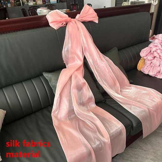 Beleuchteter Weihnachtsbaum-Schleifenaufsatz aus rosa Organza von Binchi Outdoor Product, Größe: 50 cm x 2 m - Bild 1