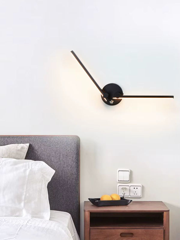 Moderne lineare LED-Wandleuchte von YooE in Schwarz oder Weiß, einstellbare Hintergrundbeleuchtung für Nachttisch, Foyer oder Flur - Bild 4