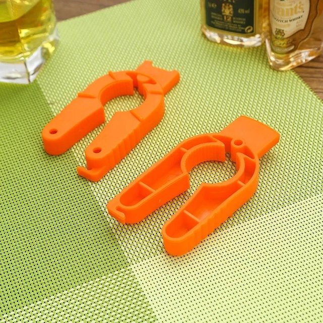 ELESAHOME Multi-Funktions Flaschenöffner und Dosenöffner aus Kunststoff in Orange - Bild 1