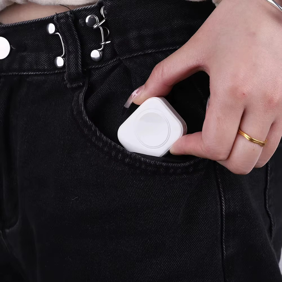 Magnetisches Schnell-Ladegerät für Apple Watch Series 10 9 8 7 6 5 SE mit USB-C Anschluss, Tragbare Ladestation in Weiß - Bild 4