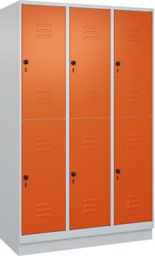 C+P Doppelstock-Spind Classic PLUS mit Sockel, 3 Abteile, Reinorange, H x B x T: 195 x 120 x 50 cm - Bild 1