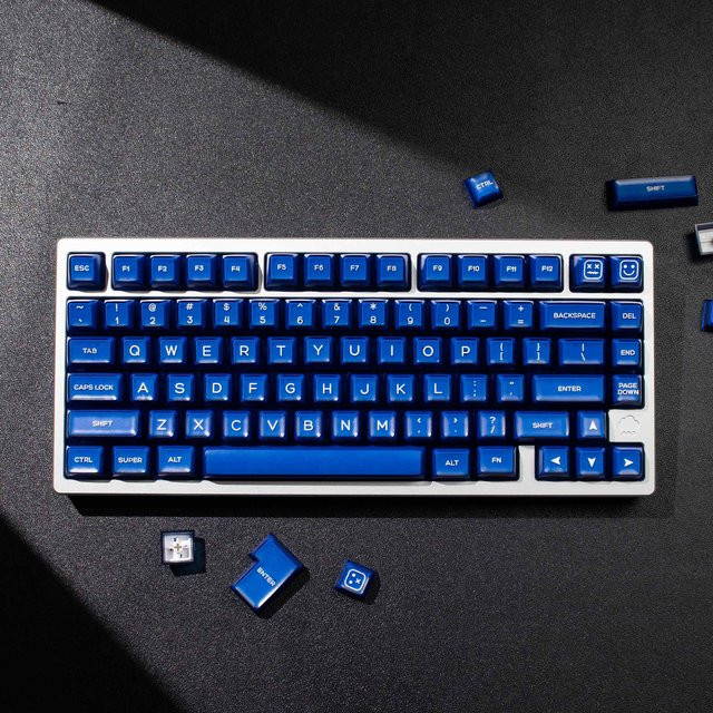 Venit Keys Klein Blue Translucente Double-Shot Tastenkappen im SA-Profil für mechanische Tastaturen mit MX-Schaltern, Farbe: Blau - Bild 1
