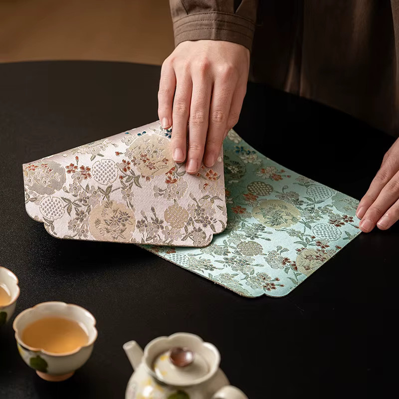 Wasserdichte Teematte mit Dianthus-Blumenmuster, doppelseitig nutzbare Zen-Tischmatte in Multicolour, ideal als Topfuntersetzer oder Trockentisch - Bild 3