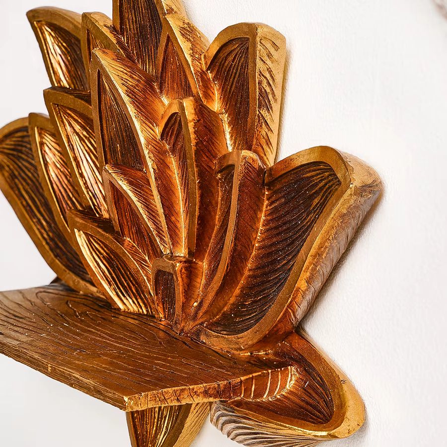 Dekorativer Eckrahmen in Lotusform aus Harz mit Holzmaserungsimitat in Gold, B/H: 25 x 17 cm - Bild 3