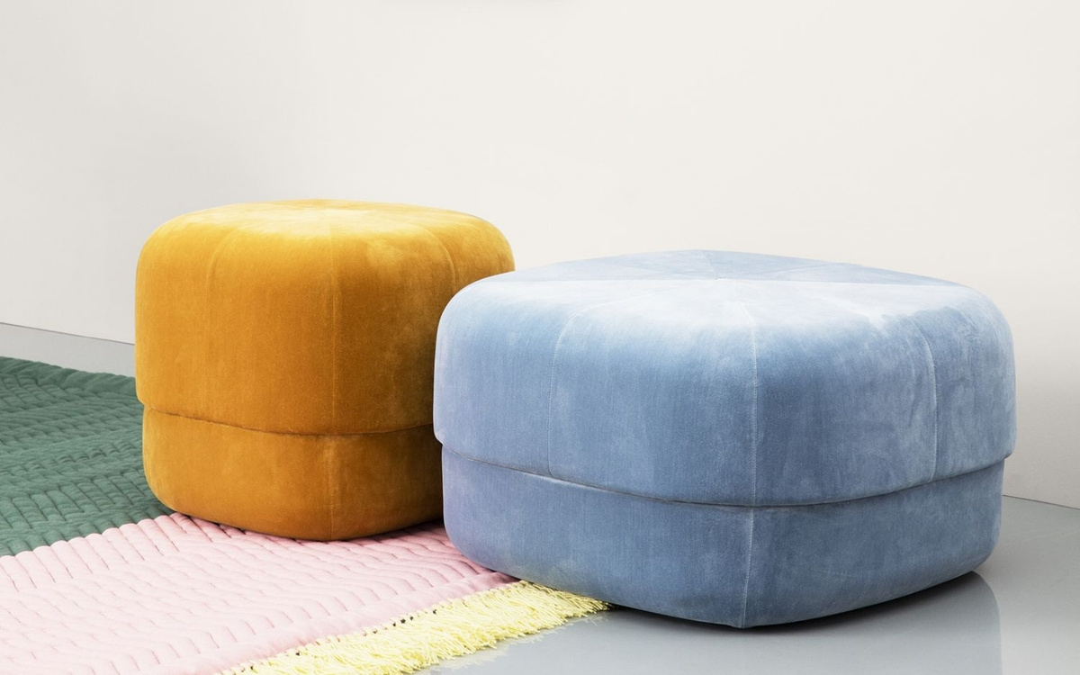 Normann Copenhagen Circus Hocker mit Veloursstoff in zylindrischer Form - Bild 2