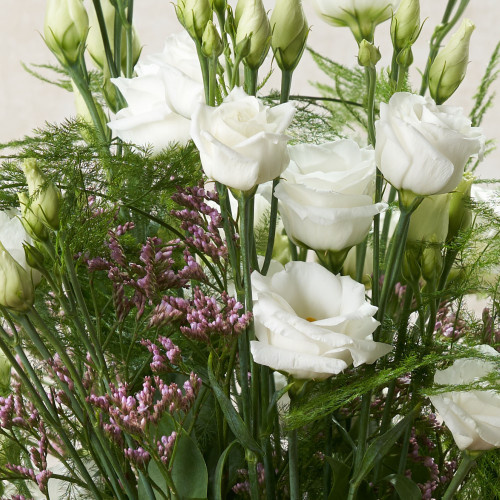 Liebreiz Blumenstrauß Eustoma Limonium Greenery weiß - Bild 3