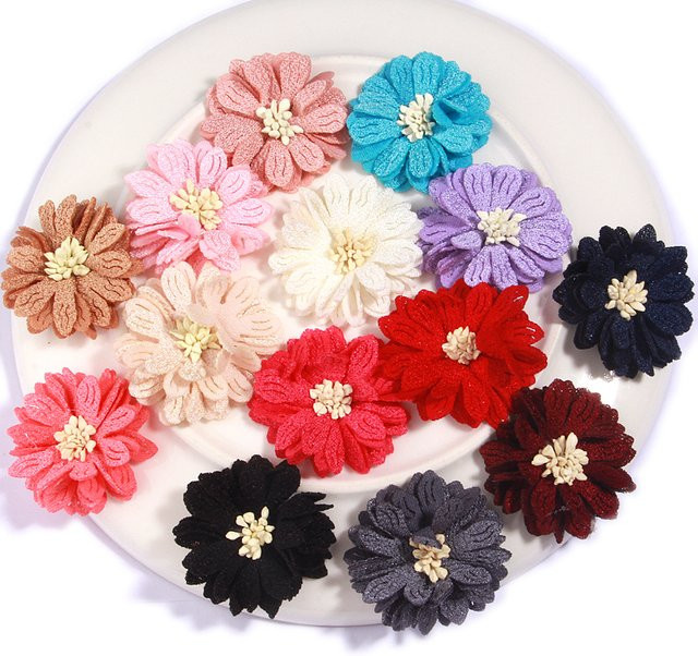 10er Set beige Kunststoff Blumen zur Dekoration von Hochzeitskarten, Kleidung und Hüten, Durchmesser: 4,5 cm - Bild 1