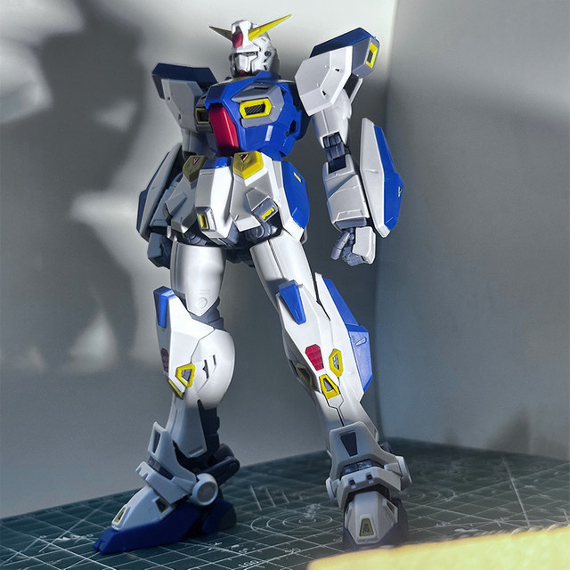 Bandai F90 MG, Montagemodellbausatz, 1:100, Actionfiguren - Bild 1