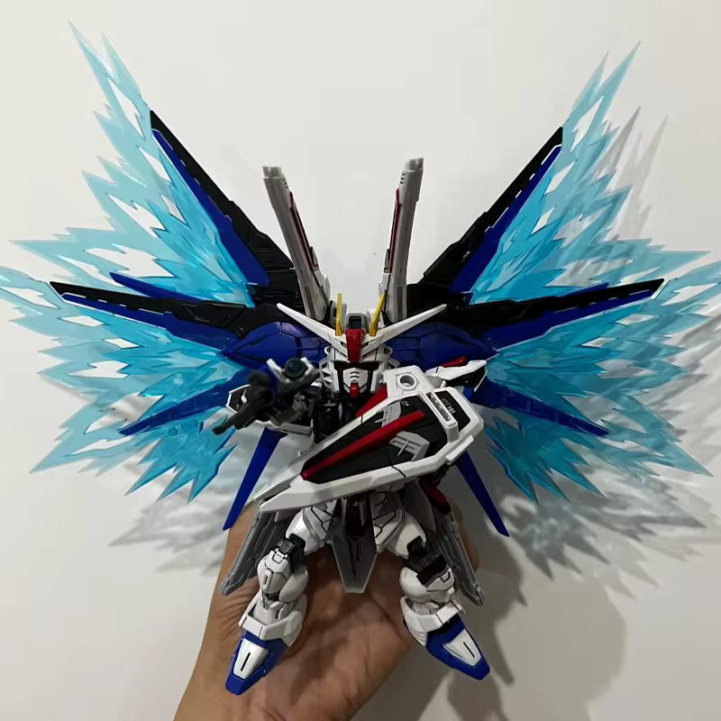 TAKARA TOMY MGSD ZGMF-X10A Freedom Modellbausatz Actionfiguren, mit Halterung und Aufkleber - Bild 3