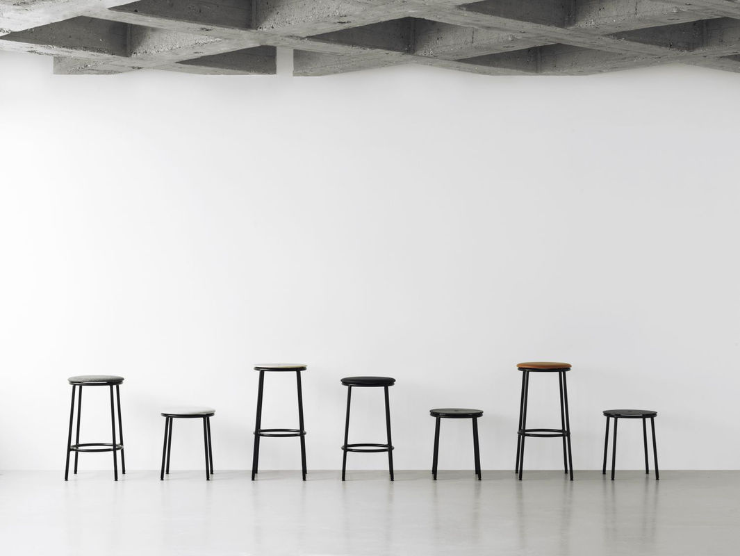 Normann Copenhagen Circa Barhocker in Schwarz Matt im skandinavischen Design - Bild 3