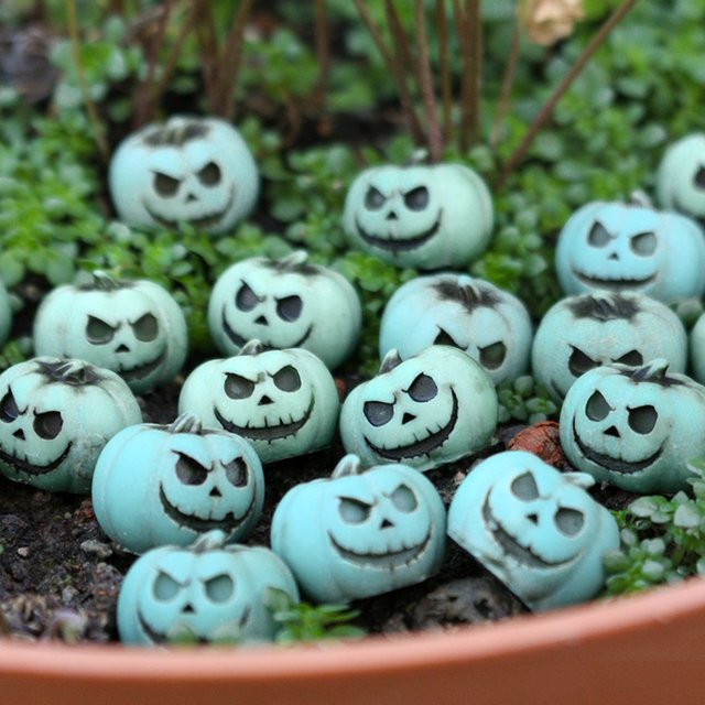Reap the Joy 20 grüne Miniaturbonsai-Kürbisse aus Kunstharz für Halloween und Thanksgiving Dekorationen - Bild 1