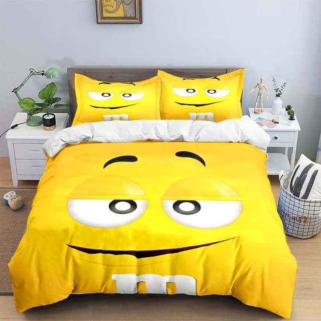 Monika Chen M&M Schokoladen Logo Print Bettwäsche Set mit Bettbezug und Kissenbezügen, Gelb, B/H: 135 x 200 cm - Bild 1