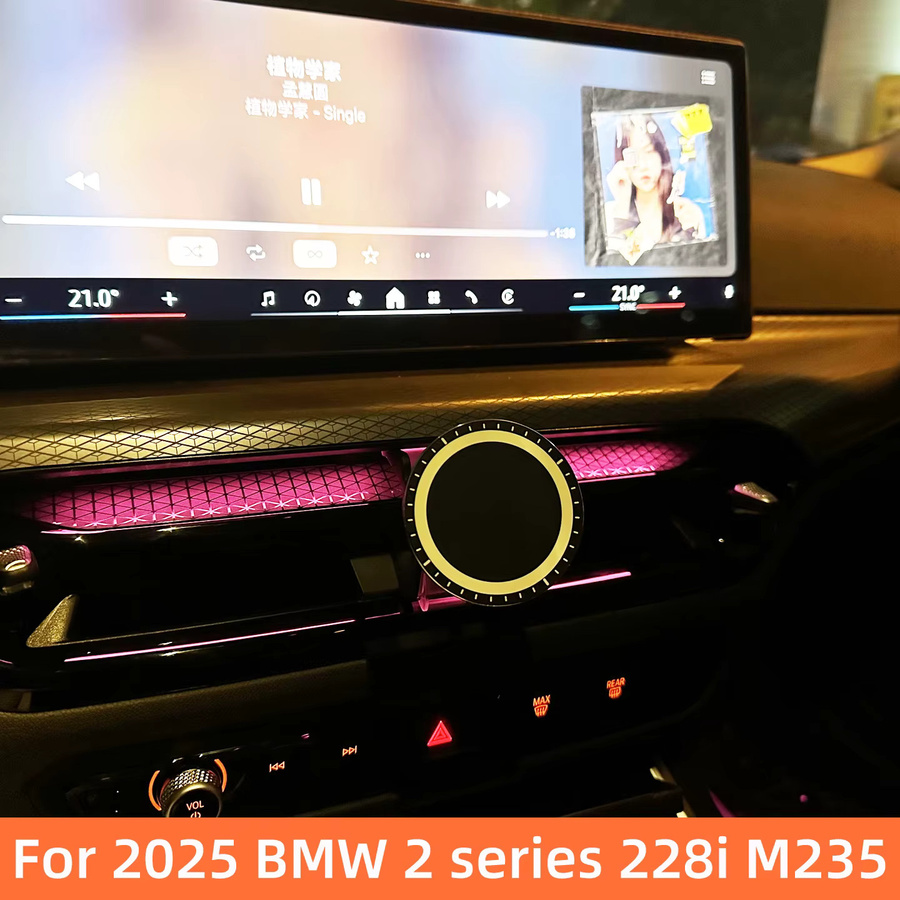 TEEQ Magnetische Auto-Handyhalterung mit Ladegerät für BMW 2er 3er 4er Gran Coupé in Schwarz - Bild 4