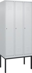C+P Spind Classic PLUS Spind mit 3 Abteilen, Stahlkonstruktion, Zylinderschloss und 3 Garderobenhaken, H x B x T: 212 x 90 x 50 cm - Bild 1