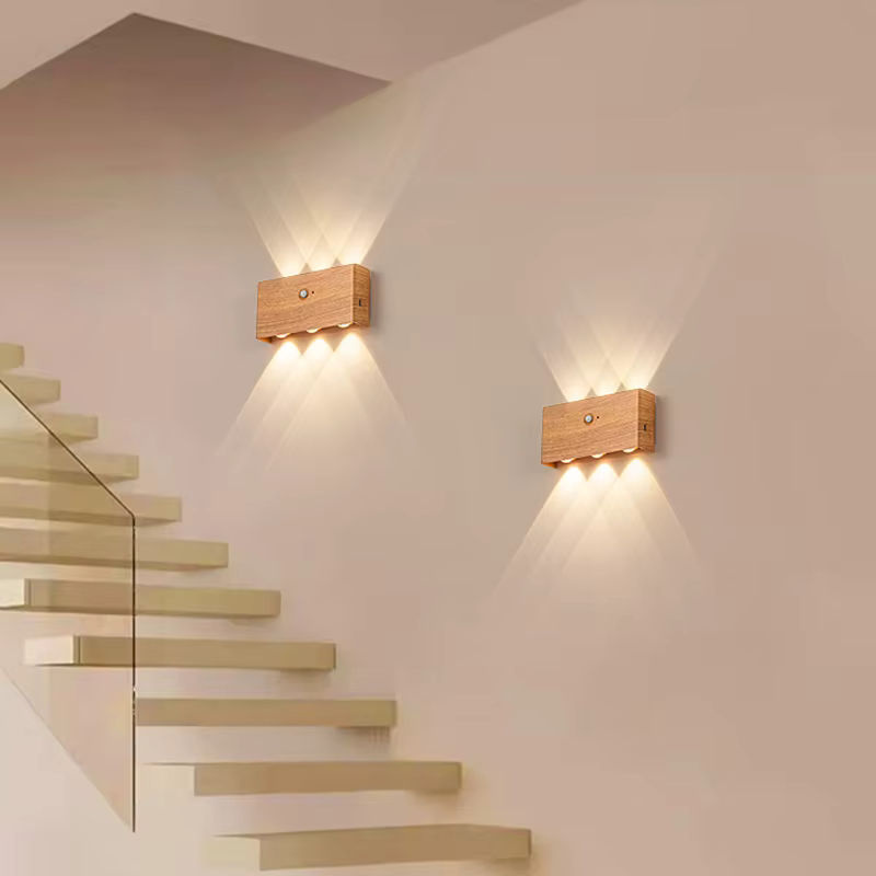 YooE LED Wandleuchte in minimalistischem Design mit Induktion und magnetischer Installation, warmweiß, 6W, mit wiederaufladbarem Akku für Schlafzimmer und Flur - Bild 2