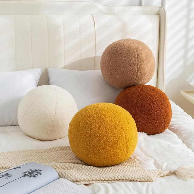 Inyahome Rundes Kissen im Boho-Stil, Weißes Kugel-Wurfkissen für Sofa und Deko - Bild 1