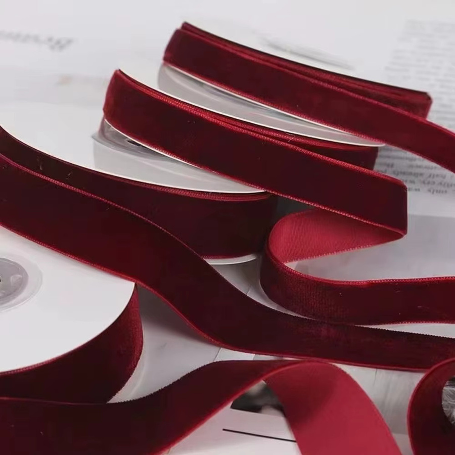Rote Samtband Rolle für Geschenkverpackungen und DIY-Projekte, 5 Yards Länge - Bild 4