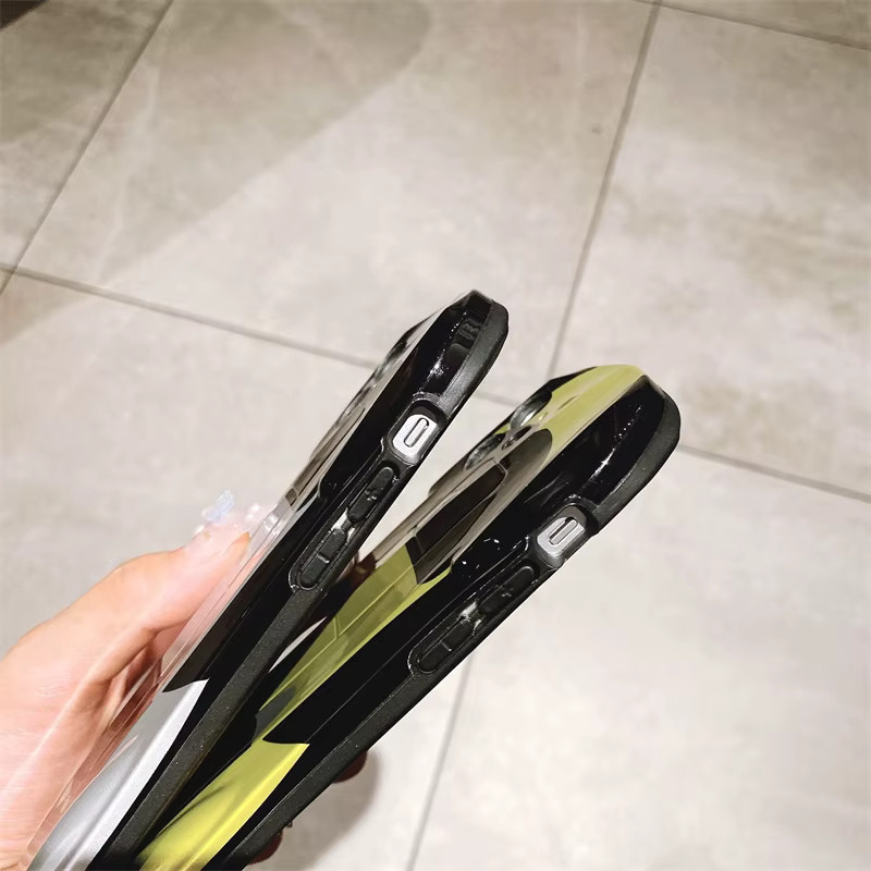 Stoßfeste Handyhülle mit Luxus-Rüstung-Design in Gelb für iPhone 11 durch iPhone 15 Pro Max von RUWANHU - Bild 2