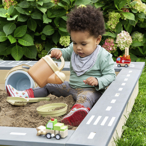 Muddy Buddy Sandkasten Highway Hero aus Zypressenholz mit Spielstraße und Staufächern in Natur Lavagrau - Bild 5