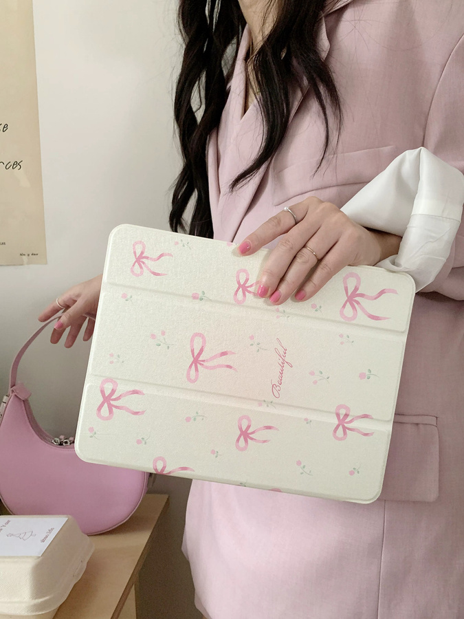 Transparente Apple iPad Hülle mit floralem Design und Stifthalter - Bild 3