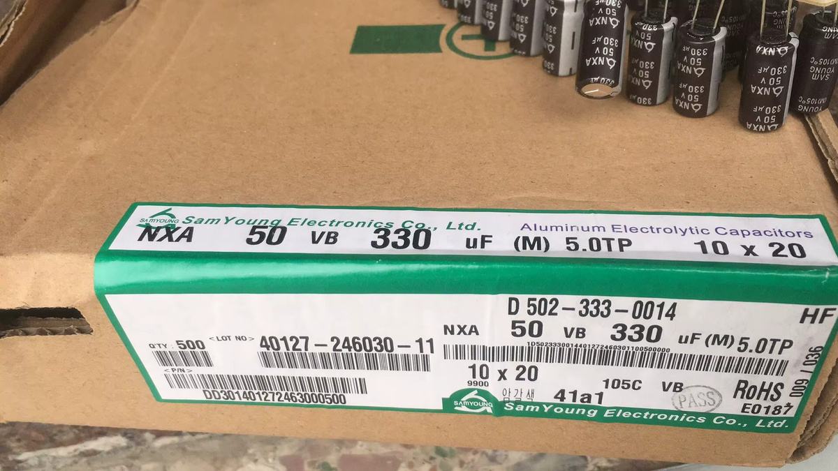 Sam Young NXA Serie Bipolare Elektrolytkondensatoren 330µF 50V, 10er Pack, Schwarz, B/D/H: 10 x 10 x 20 mm - Bild 2