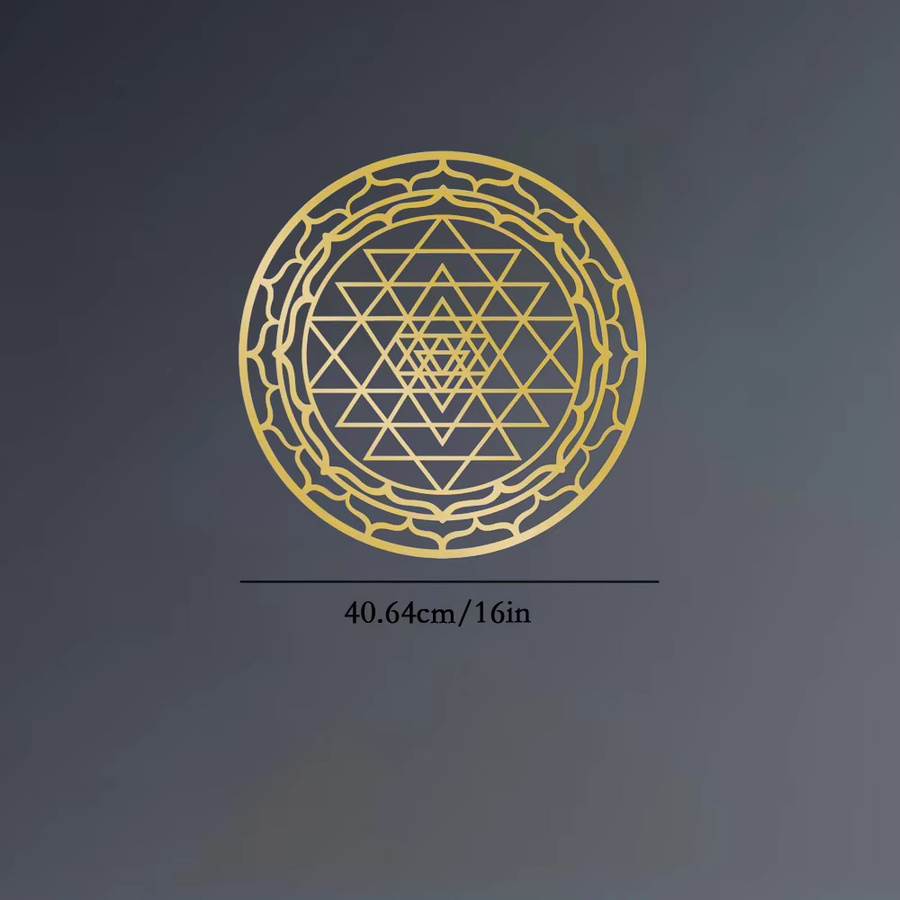 Sacred Yantra Mandala Wandskulptur aus Metall in Gold, kreisförmiges Mandala mit geometrischem Design im Boho-Stil - Bild 2