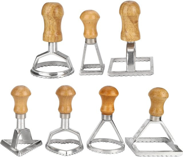 7er Set Knödelformen und Ausstecher aus Metall von CosyHome in Grau für Gebäck, Kekse und Nudeln - Bild 1