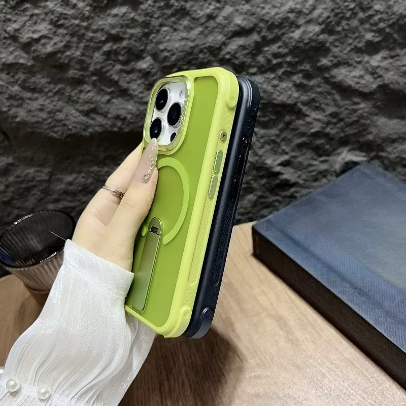 CHUBAN MagSafe Handyhülle mit 360 Grad drehbarem magnetischem Ständer und Anti-Schock-Bumper in Grau - Bild 2