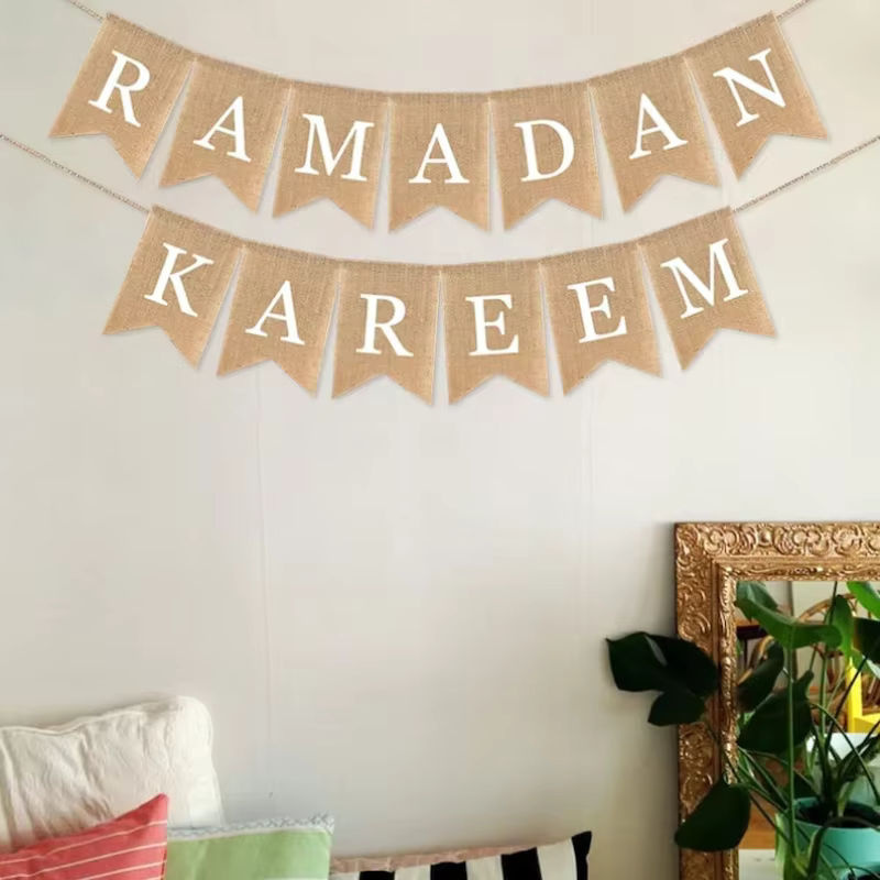 2er-Pack Ramadan Kareem Banner in Beige als hängende Textil-Wimpelkette mit Buchstaben für deine Ramadan Party Deko - Bild 2