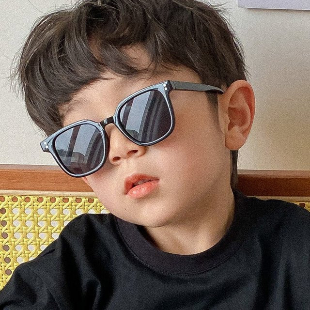 Sonnenbrille Kinder, Vollrand, quadratisch, schwarz, Kunststoff - Bild 1
