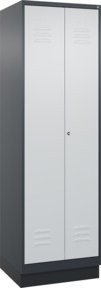 C+P Spind Classic PLUS Schwarz-Weiß-Spind mit Sockel, 2 Abteile, Lichtgrau, mit Zylinderschloss und Soft-Close-Türen, H x B x T: 195 x 60 x 50 cm - Bild 1
