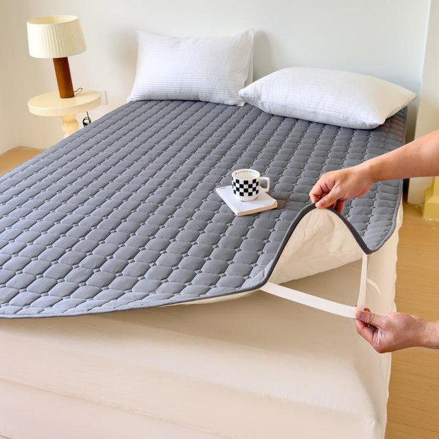 Wasserdichter und gesteppter Matratzenschoner SHIZI aus Polyester in Grau, atmungsaktive Matratzenauflage, B/T: 90 x 190 cm - Bild 1