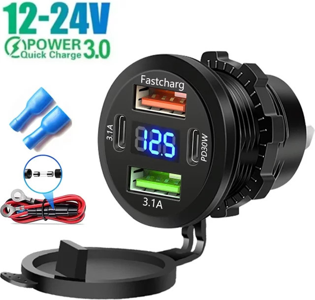 kebidumei 83W Motorrad und Auto Ladegerät mit PD 30W Schnellladefunktion, Dual USB und Typ C Steckdose, Voltmeter, Wasserdicht, Schwarz - Bild 1