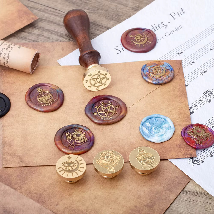 Wachssiegel-Stempelset mit Vintage Triple Moon Pentagramm, Mondphasen und Sonnenflaschenmuster aus Holz - Bild 5