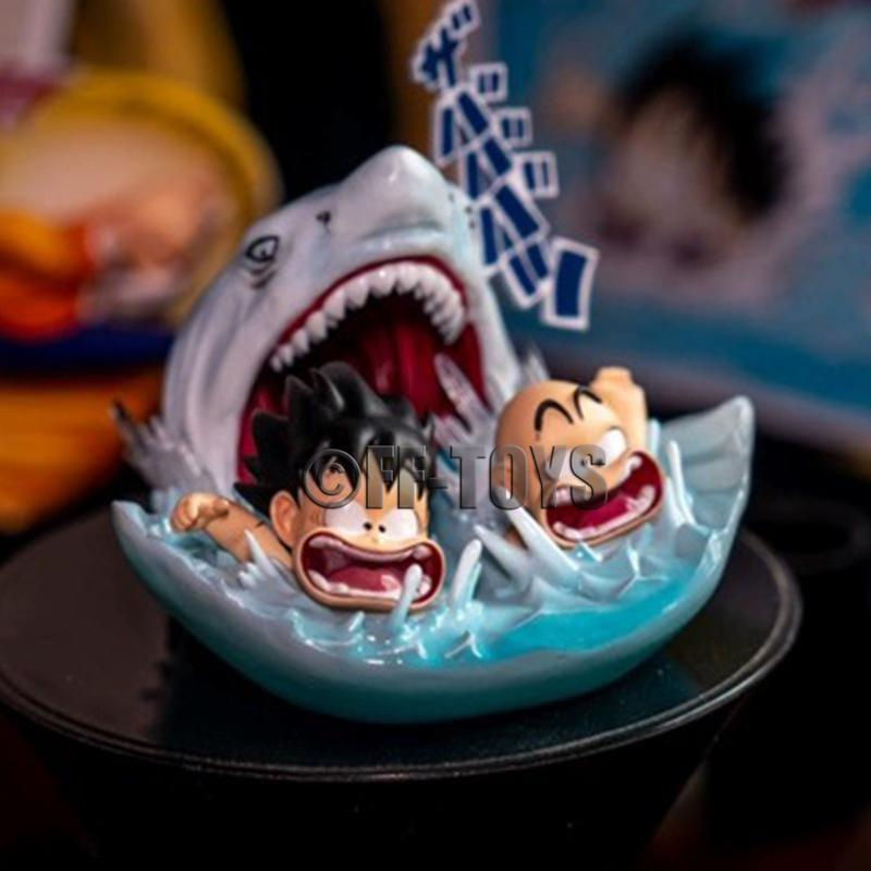 Fashnics Anime Dragon Ball Actionfigur Kid Goku mit Kuririn beim Schwimmtraining aus PVC, Multicolor, Höhe: 6,5 cm - Bild 3