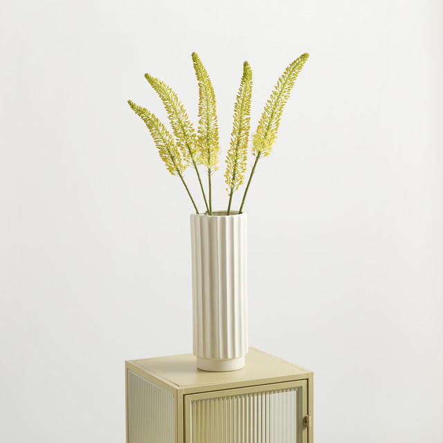 Steingut Vase BLUME2000 in Cremeweiß mit modernem Design für den Tisch - Bild 1