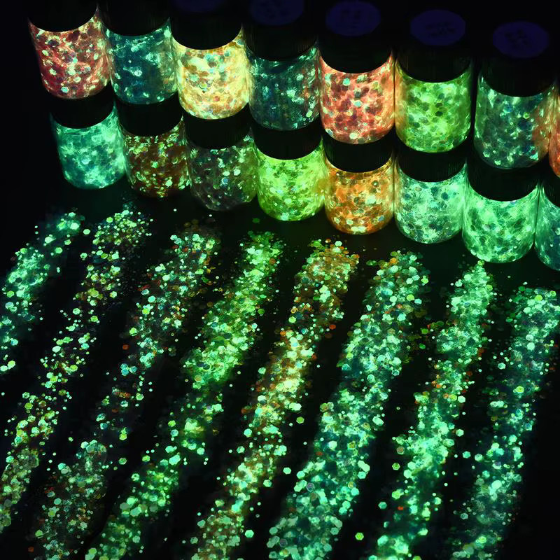 SEVENWELL Leuchtende Pailletten in 16 Farben für DIY-Dekoration, Epoxidharz und Nail Art, Multicolour - Bild 2