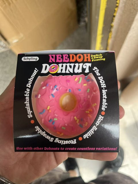 Needoh Dohnuts Squishy Fidget, Mehrfarbiges Spielzeug - Bild 1