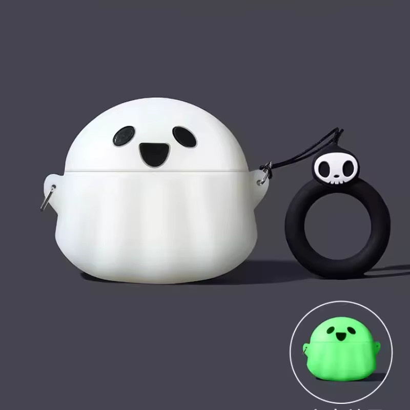 Apple Silikonhülle Ghost Spectre mit Totenkopf-Ring für AirPods 4, Pro 1 und 2 sowie AirPods 2 und 3 Generation in Weiß - Bild 1