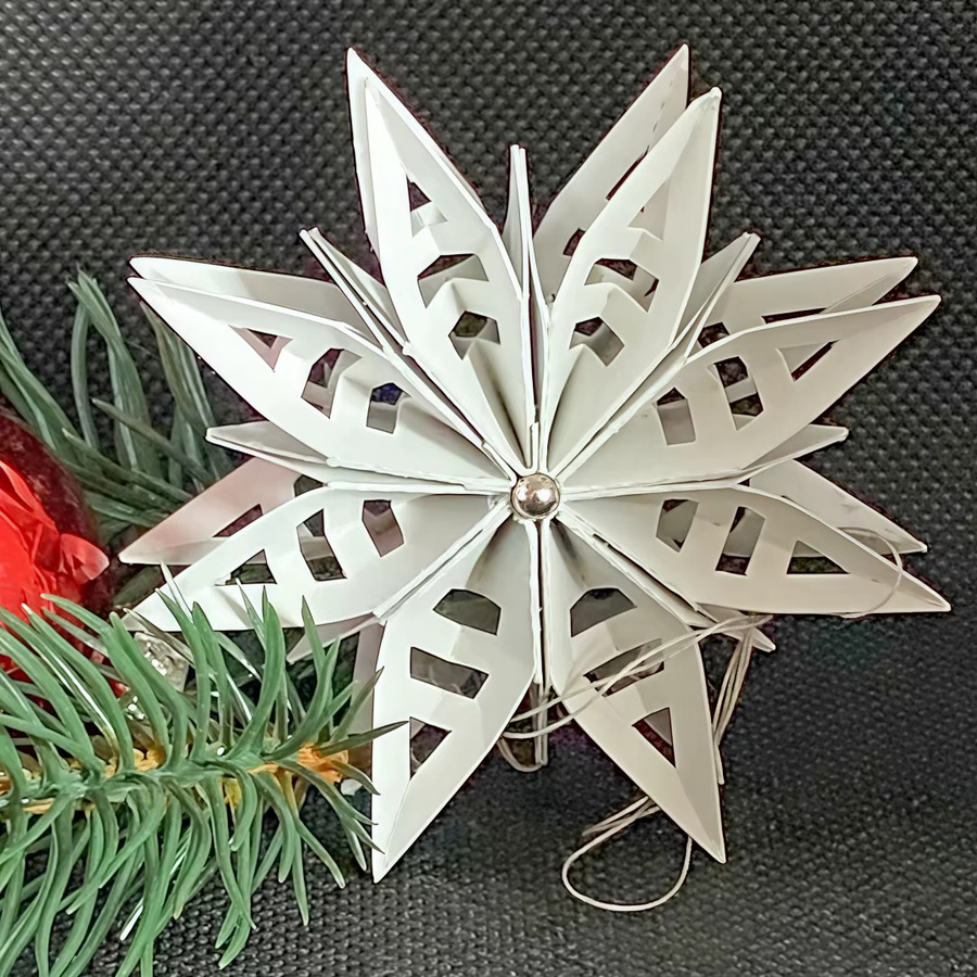 Set aus 3 faltbaren Metallschneidvorlagen in Silber mit Sternformen, Streifen und dreieckigen Ausschnitten für Weihnachtskarten - Bild 3