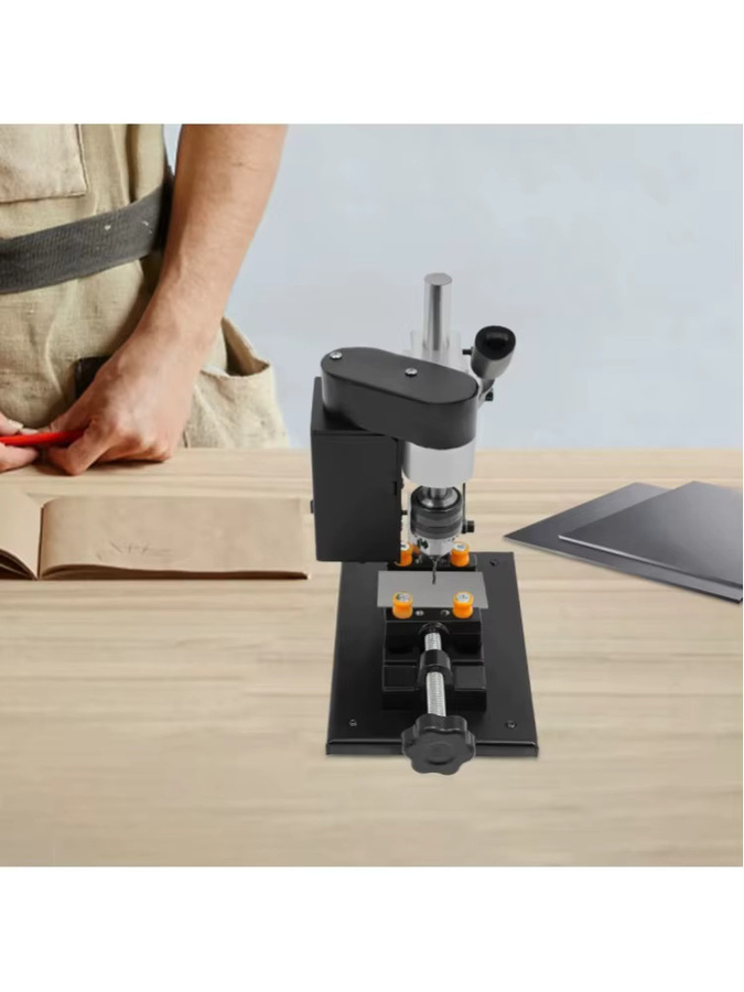 Elektrische Tischbohrmaschine 250W in Schwarz mit 7 Geschwindigkeiten und einstellbarem Bohrfutter aus Stahl und Aluminiumlegierung für Holz und Acryl - Bild 4