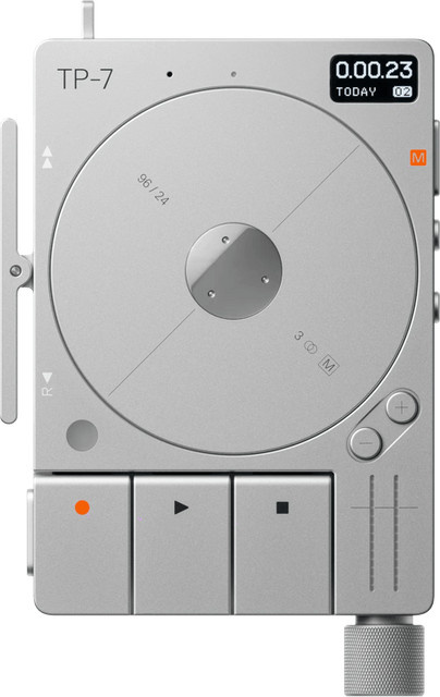 Teenage Engineering TP-7 in Silber - Bild 1