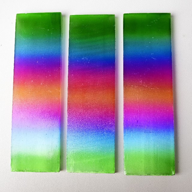 CrystalHola Aura-Selenitplatte in Weiß und Multicolour, rechteckige Mineralprobe für die Heimdekoration und Schmuckherstellung im Boho-Stil - Bild 1