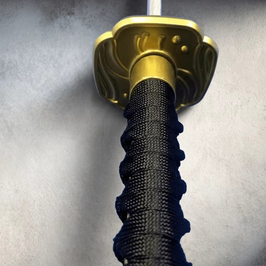 Bandai Kagurabachi Katana, Schwert mit Ständer-Set, 1:1 Maßstab, Kunststoff - Bild 3