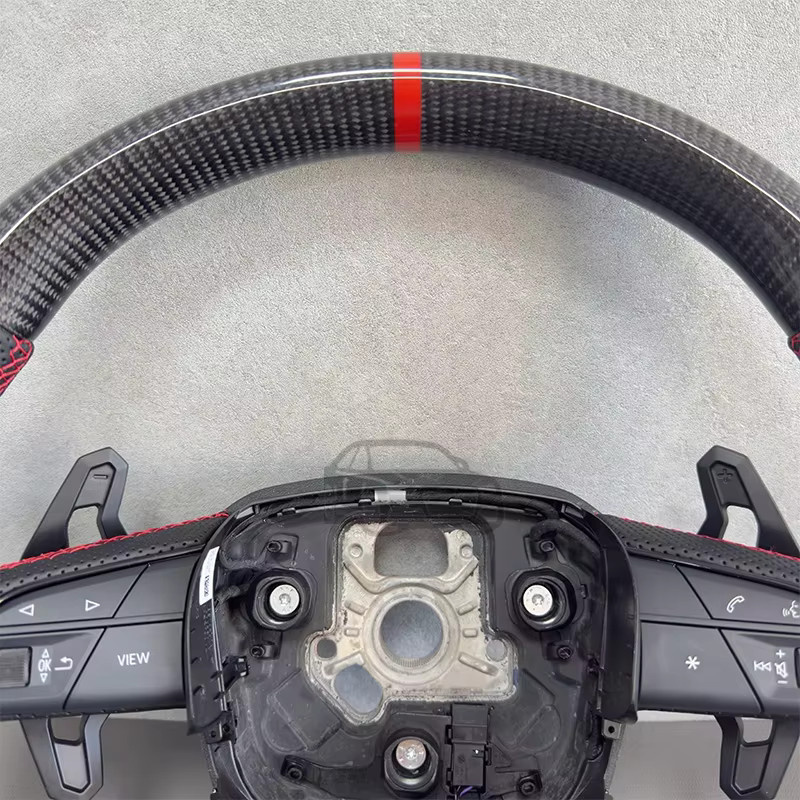 Multifunktions-Lenkrad mit rotem Logo und Kohlefaser-Optik für Audi Q5 Q5L FY sowie Q7 4M und Q8 in Schwarz - Bild 4