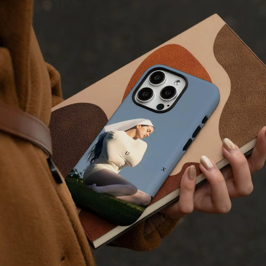 R-Rosalia LUX Handyhülle für iPhone 17 16 15 14 13 12 Pro Max Plus in Weiß mit glänzender HD-Doppelschicht-Flüssigkeits-Hartschale - Bild 2