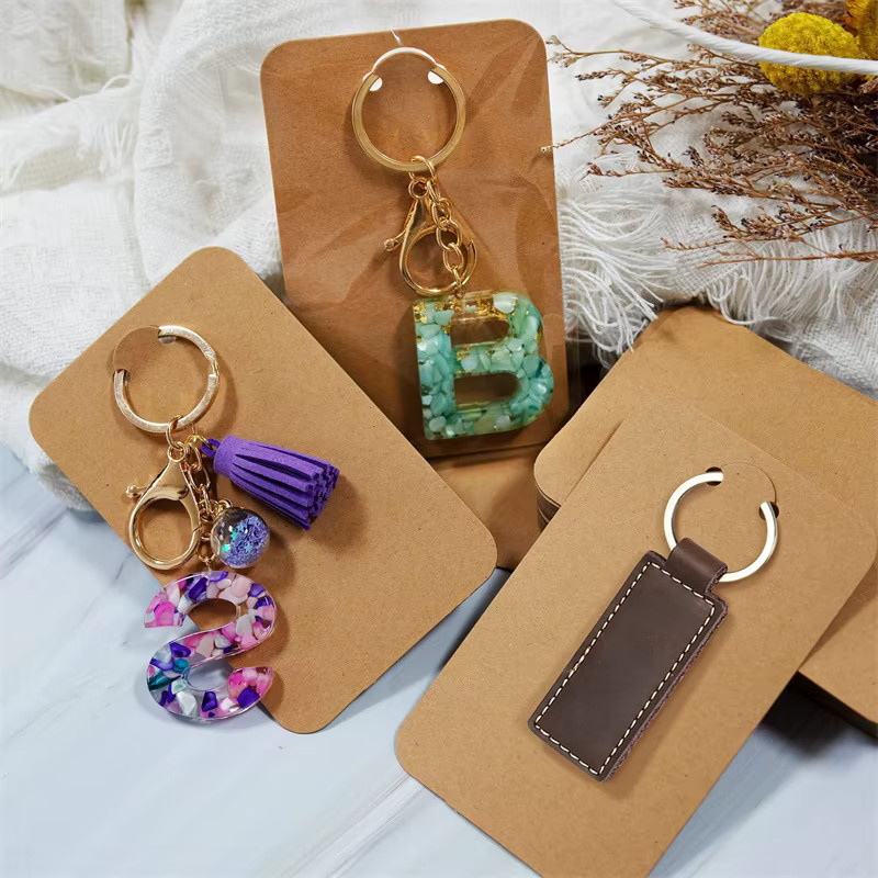 50 Stück doppelseitige Schmuck-Displaykarten aus Papier in Weiß und Kraftpapier, B/H: 6 x 9 cm - Bild 2